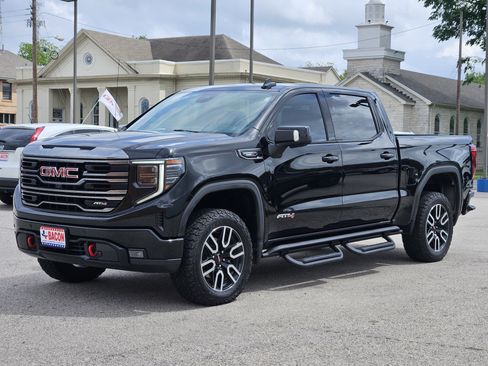 Used 2023 GMC Sierra 1500 AT4 w/ AT4 Premium Package image 1