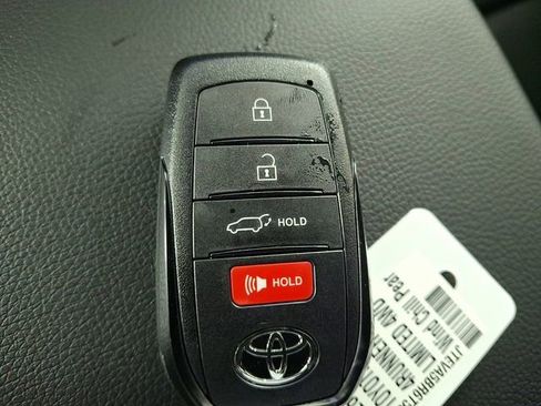 New 2026 Toyota 4Runner Limited AWD/4WD image 15