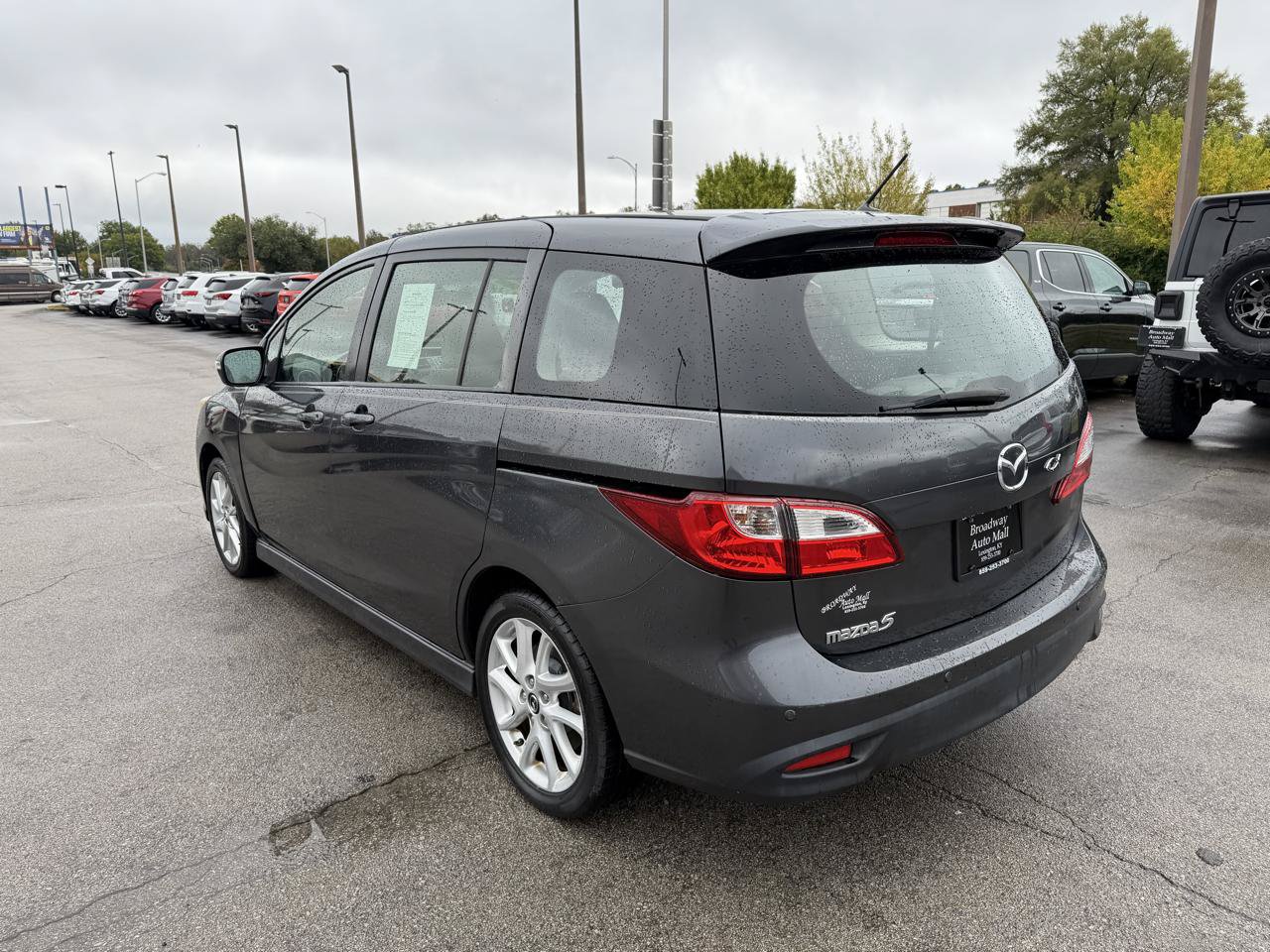 Used 2015 MAZDA MAZDA5 Touring FWD image 5