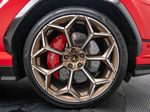Used 2024 Lamborghini Urus Performante AWD/4WD image 46