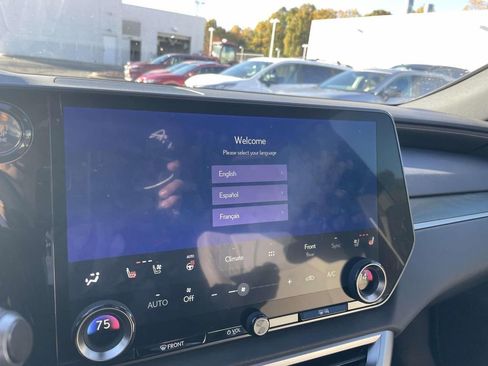 Used 2024 Lexus RX 350 Premium image 40