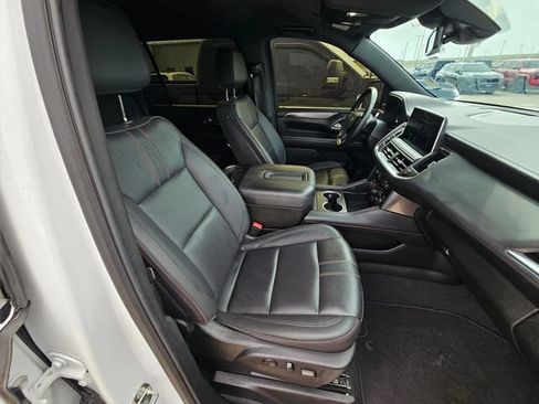 Used 2024 Chevrolet Suburban RST w/ Luxury Package AWD/4WD image 30
