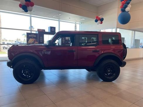 New 2026 Ford Bronco Badlands w/ Sasquatch Package AWD/4WD image 2