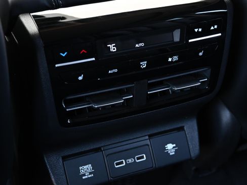 Used 2024 Acura MDX SH-AWD w/ Advance Package image 32