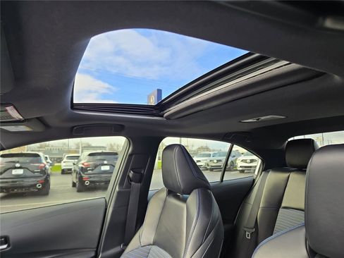 Used 2022 Toyota Corolla XSE image 21