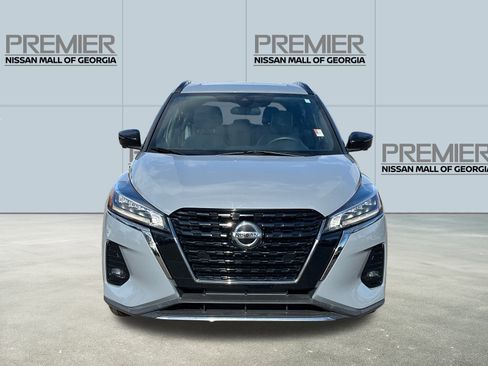 Certified 2021 Nissan Kicks SR w/ SR Premium Package image 2