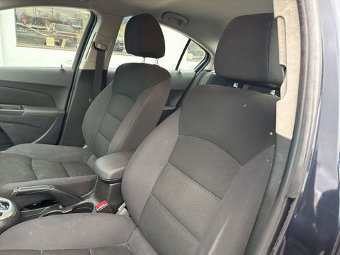 Used 2016 Chevrolet Cruze LT image 23