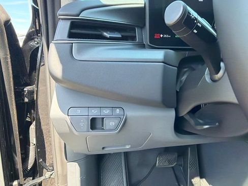 Used 2024 Kia EV9 Wind AWD/4WD image 25