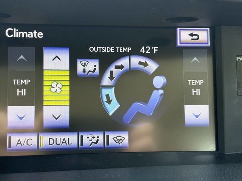 Used 2013 Lexus ES 350 w/ Luxury Pkg image 24