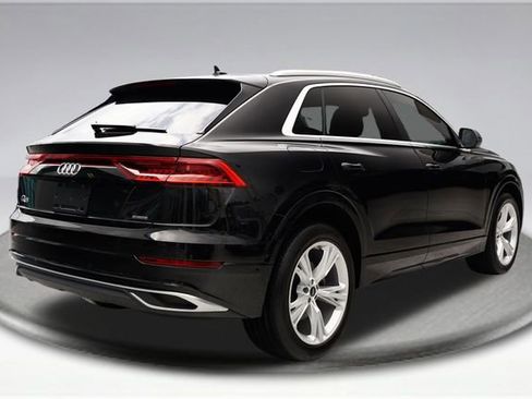 Used 2023 Audi Q8 Premium w/ Convenience Package AWD/4WD image 13