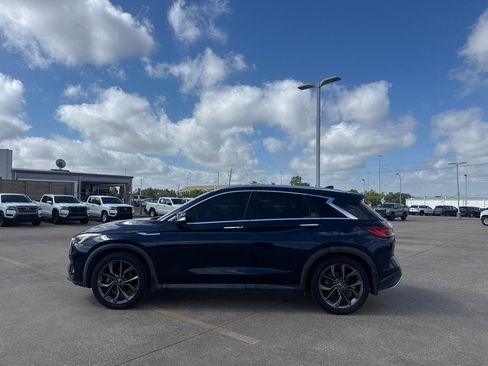 Used 2019 INFINITI QX50 Essential w/ Sensory Package FWD image 11