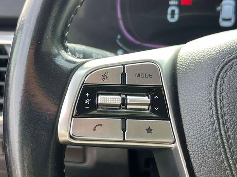 Used 2023 Kia Telluride LX image 20