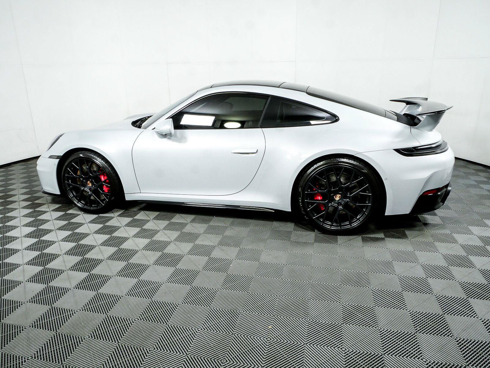 Certified 2026 Porsche 911 Carrera 4S AWD/4WD image 2