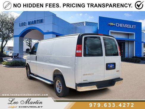 Used 2025 GMC Savana 2500 w/ Driver Convenience Package RWD image 4