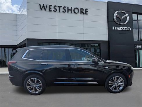 Used 2025 Cadillac XT6 Premium Luxury image 2