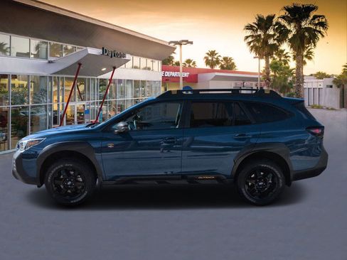 Used 2022 Subaru Outback Wilderness w/ Wilderness Package image 6