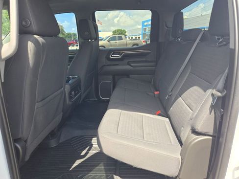 Used 2022 Chevrolet Silverado 1500 RST AWD/4WD image 13