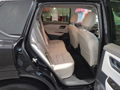 Certified 2025 Nissan Rogue SL AWD/4WD image 21