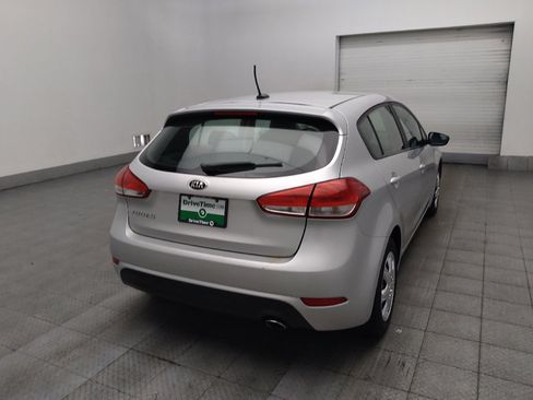Used 2017 Kia Forte LX FWD image 9