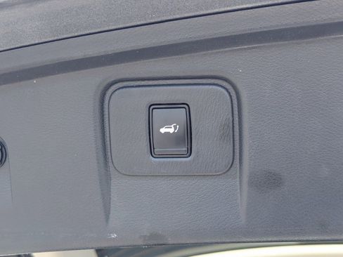 Used 2022 Nissan Murano SL w/ SL Moonroof Package image 33