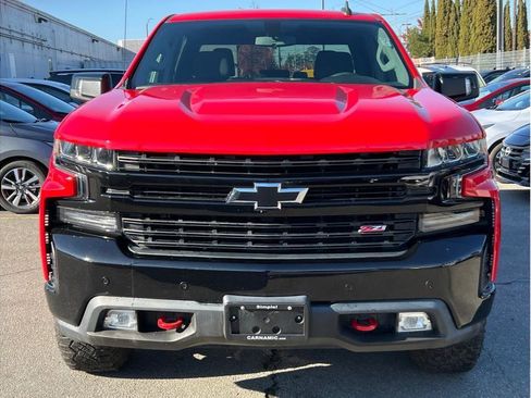 Used 2020 Chevrolet Silverado 1500 LT Trail Boss image 2