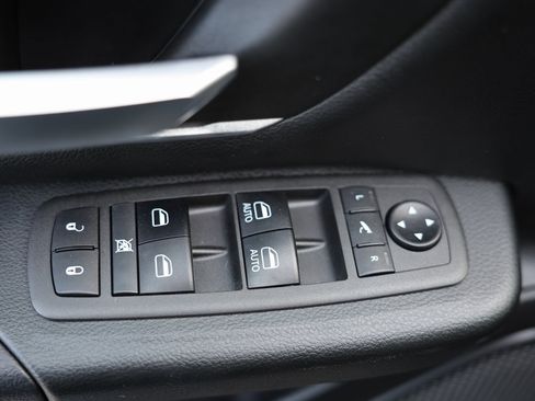 Used 2021 RAM 1500 Big Horn image 17