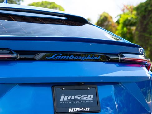 Used 2019 Lamborghini Urus AWD/4WD image 22