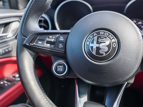 Used 2020 Alfa Romeo Stelvio Sport w/ Quick Order Package 22J Sport image 12