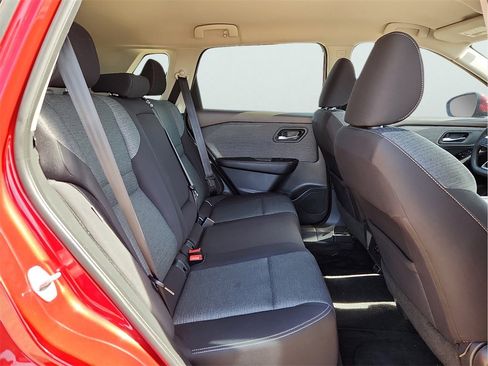 Used 2021 Nissan Rogue SV image 19