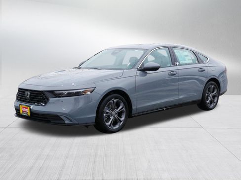 New 2026 Honda Accord EX-L image 3