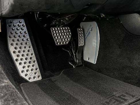 Certified 2025 Ferrari 12Cilindri RWD image 12