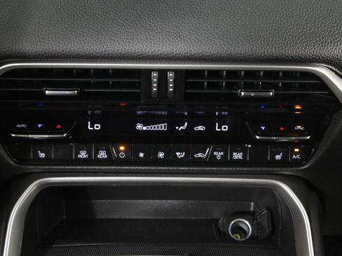 Used 2025 MAZDA CX-90 3.3 Turbo w/ Preferred Package AWD/4WD image 22