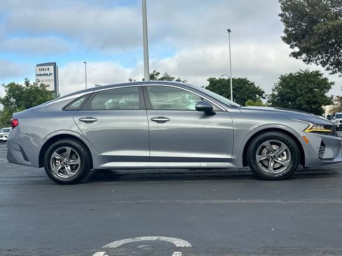 Used 2022 Kia K5 LX FWD image 3