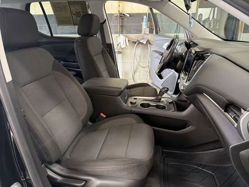 Used 2020 Chevrolet Traverse LT FWD image 26