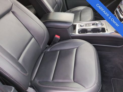 Used 2024 Ford Explorer XLT w/ Equipment Group 202A image 28