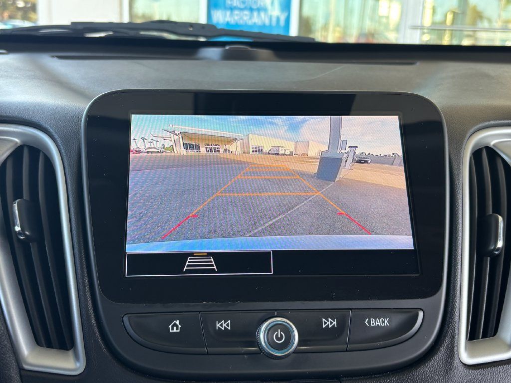 Used 2024 Chevrolet Malibu LT FWD image 32