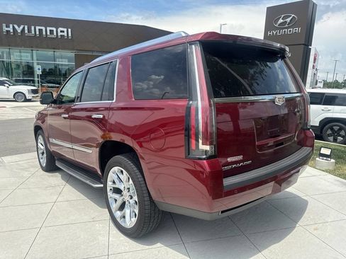 Used 2016 Cadillac Escalade Premium AWD/4WD image 8