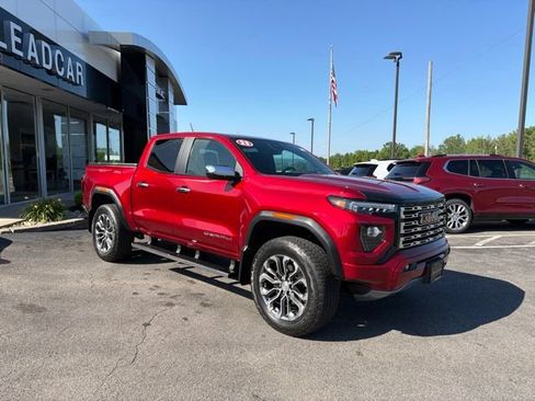 Used 2023 GMC Canyon Denali AWD/4WD image 7