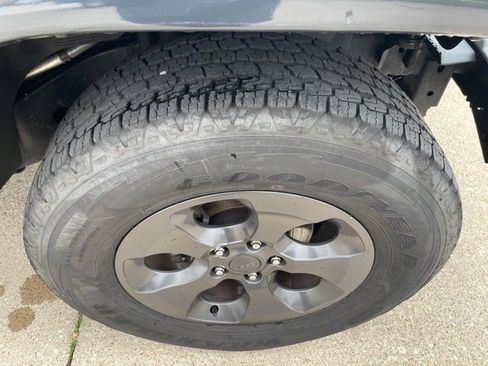 Used 2017 Jeep Wrangler Unlimited Sport image 17