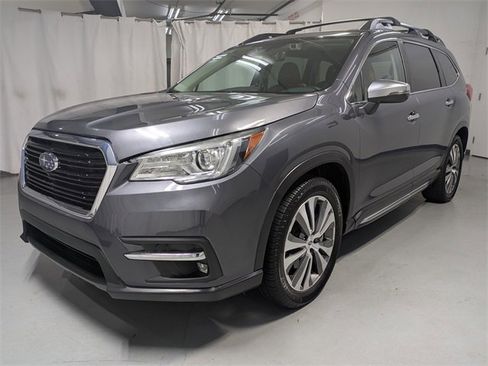 Used 2020 Subaru Ascent Touring w/ Popular Package #3 image 9