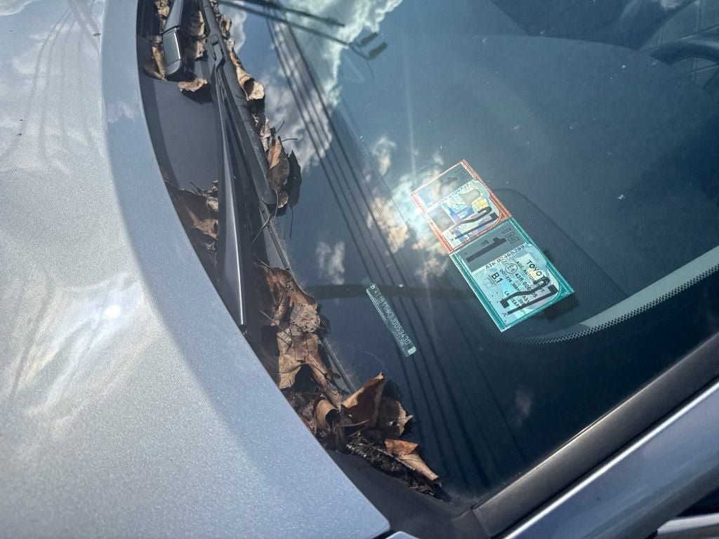 Used 2018 Toyota Camry XLE FWD image 13