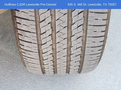 Used 2023 Jeep Grand Cherokee Altitude image 11