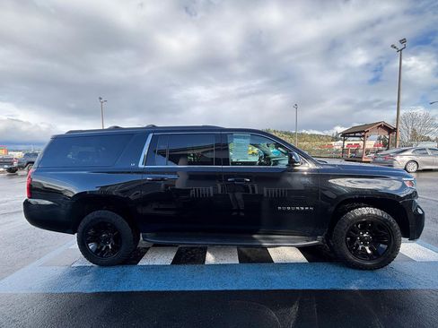 Used 2019 Chevrolet Suburban LT AWD/4WD image 6