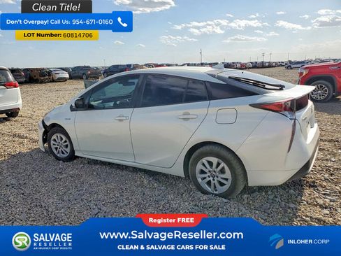 Used 2017 Toyota Prius Two FWD image 3