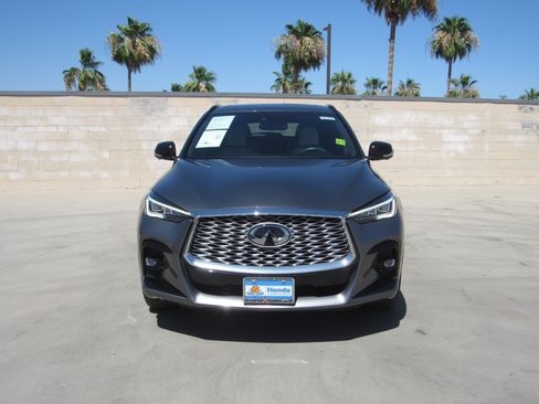 Used 2023 INFINITI QX55 Essential AWD/4WD image 3