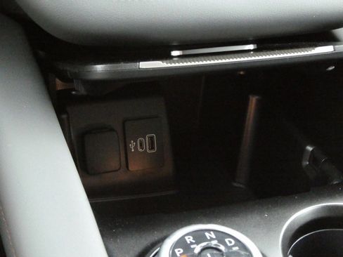 New 2025 Ford Explorer Active w/ Active Comfort Package image 16