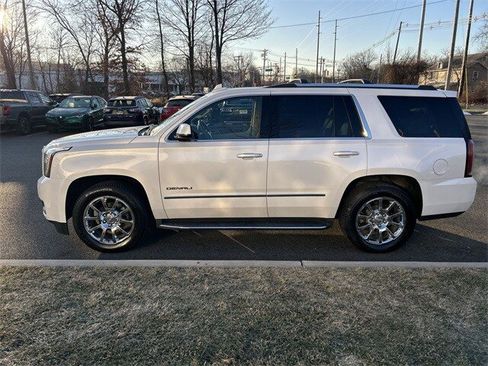Used 2017 GMC Yukon Denali w/ Open Road Package image 5