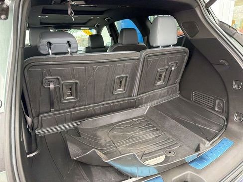Used 2023 Buick Enclave Essence w/ Experience Buick Package image 11