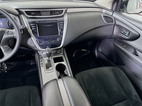 Used 2020 Nissan Murano S image 24