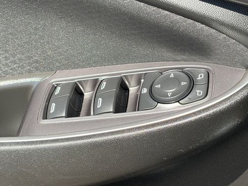 Used 2023 Chevrolet Malibu LS FWD image 17